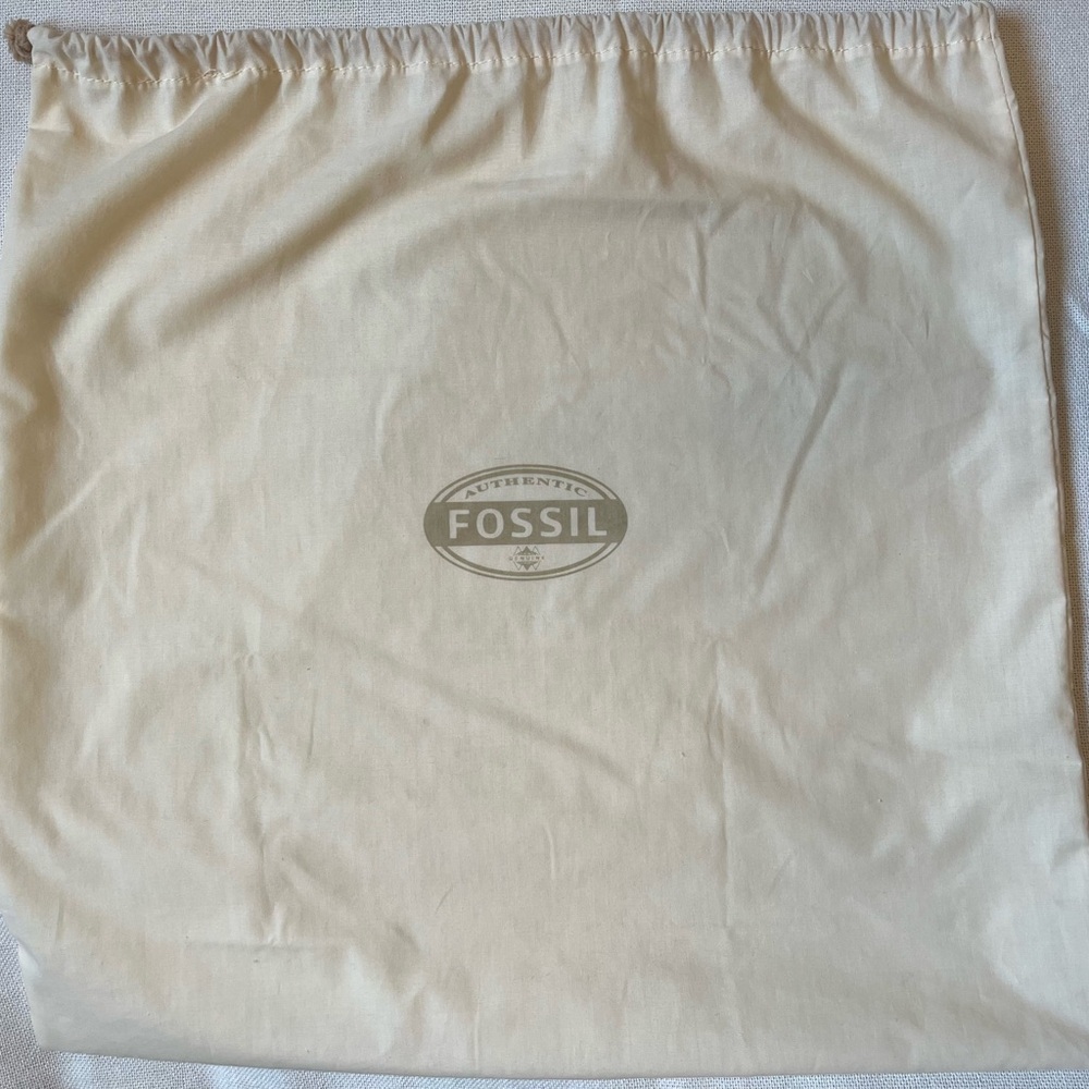 Fossil Dust Bag Cream 18 inch